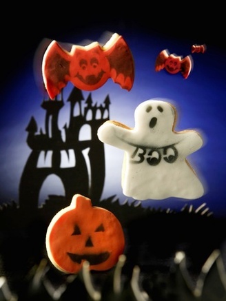 Halloween biscuits (pumpkin, ghost and bats)